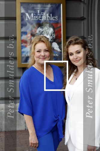 Amsterdam 19 april 2022
Castpresentatie van Les Miserables met oa Sem Gerritsma, Channah Hewitt Mark Roy Luykx Ellen Pieters Milan van Waardenburg Freek Bartels Vajen van den Bosch Producenten Hans Cornelissen en Ruud de Graaf in Koninklijk Theater Carre.