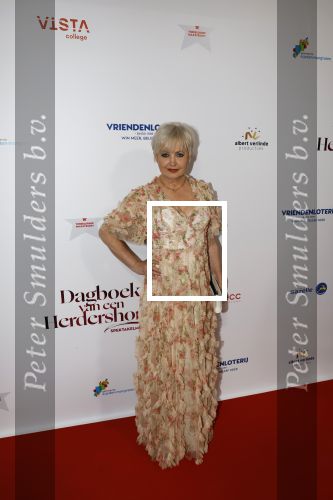 Maastricht 8 mei 2022
Premiere dagboek van en herdershond in het MECC .
Vera Mann met een kennis