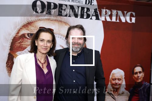 Amsterdam 13 april 2022
Premiere de openbaring in de melkweg met in de hoofdrollen Monic Hendrickx en Victor Low.
