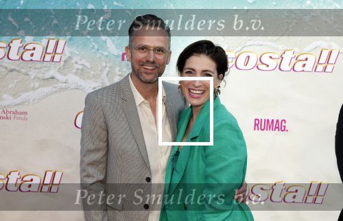 Amsterdam 20 april 2022
Premiere Costa in Tuschinski. Castleden oa , Katja Schuurman Abbey Hoes Soy Kroon Stephanie v Eer Oscar Aerts Sinan Eroglu Roeland Fernhout Tina de Bruin en Lisa Zweerman . De regisseur is Jon Karhaus en Diederik Jekel heeft het script geschreven. Vivienne v d Assem kwam met Patrick Martens