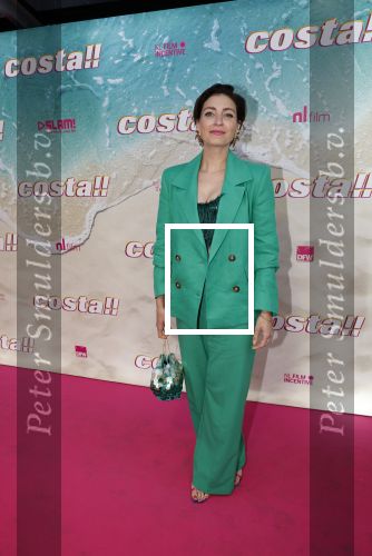 Amsterdam 20 april 2022
Premiere Costa in Tuschinski. Castleden oa , Katja Schuurman Abbey Hoes Soy Kroon Stephanie v Eer Oscar Aerts Sinan Eroglu Roeland Fernhout Tina de Bruin en Lisa Zweerman . De regisseur is Jon Karhaus en Diederik Jekel heeft het script geschreven. Vivienne v d Assem kwam met Patrick Martens