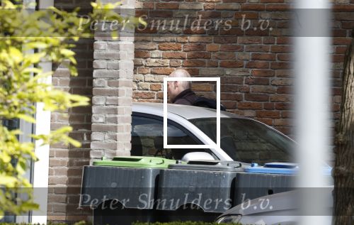Harderwijk 4 mei 2022
Volkert v d Graaf komt bij zijn huis aan en zijn vrouw gaat weg