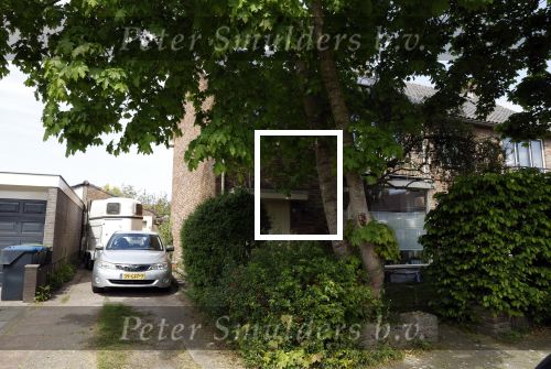 Harderwijk 4 mei 2022
Volkert v d Graaf komt bij zijn huis aan en zijn vrouw gaat weg