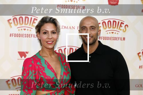 Amsterdam 10 mei 2022
Premiere Foodies in Tuschinski met oa Ilse warringa Holly Brood Sanne Langelaar Sanne Vogel Sinan Eroglu Quiah Shilue Roue Verveer en Johanna Hagen. Walid Benmbarek