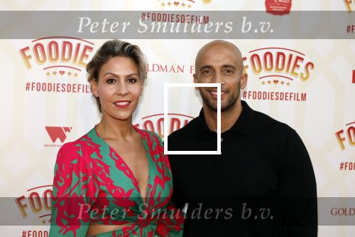 Amsterdam 10 mei 2022
Premiere Foodies in Tuschinski met oa Ilse warringa Holly Brood Sanne Langelaar Sanne Vogel Sinan Eroglu Quiah Shilue Roue Verveer en Johanna Hagen. Walid Benmbarek