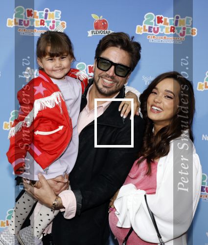 Amsterdam 1 mei 2022
Premiere 2 kleine kleutertjes bedacht door Jan Smit .
Waylon kwam met zijn zwangere vriendin Bibi Breijman en hun dochter