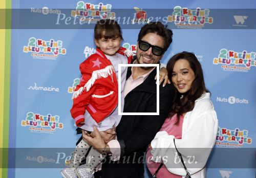 Amsterdam 1 mei 2022
Premiere 2 kleine kleutertjes bedacht door Jan Smit .
Waylon kwam met zijn zwangere vriendin Bibi Breijman en hun dochter
