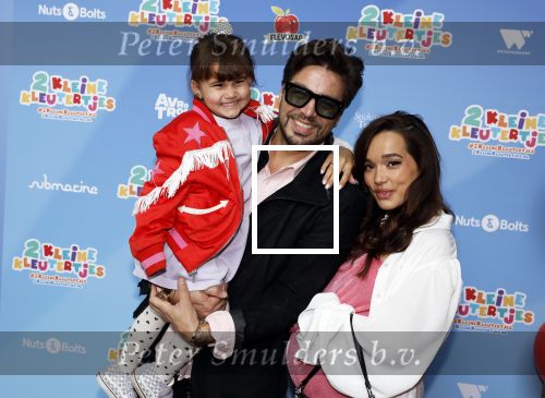 Amsterdam 1 mei 2022
Premiere 2 kleine kleutertjes bedacht door Jan Smit .
Waylon kwam met zijn zwangere vriendin Bibi Breijman en hun dochter
