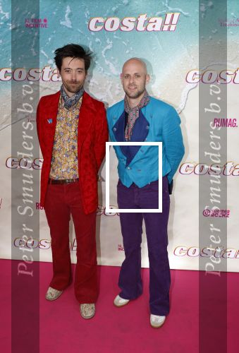Amsterdam 20 april 2022
Premiere Costa in Tuschinski. Castleden oa , Katja Schuurman Abbey Hoes Soy Kroon Stephanie v Eer Oscar Aerts Sinan Eroglu Roeland Fernhout Tina de Bruin en Lisa Zweerman . De regisseur is Jon Karhaus en Diederik Jekel heeft het script geschreven. Willem Voogd met ...