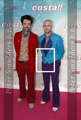 Amsterdam 20 april 2022
Premiere Costa in Tuschinski. Castleden oa , Katja Schuurman Abbey Hoes Soy Kroon Stephanie v Eer Oscar Aerts Sinan Eroglu Roeland Fernhout Tina de Bruin en Lisa Zweerman . De regisseur is Jon Karhaus en Diederik Jekel heeft het script geschreven. Willem Voogd met ...