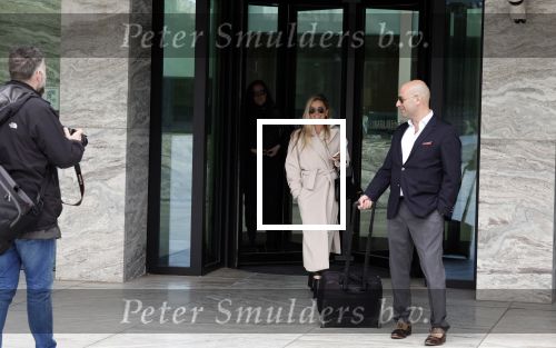Amsterdam 15 april 2022
Rechtszaak Yvonne Coldeweijer vs Samantha Steenwijk in rechtbank Amsterdam . Yvonne met haar advocaat Allon Kijl