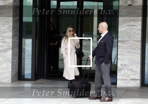 Amsterdam 15 april 2022
Rechtszaak Yvonne Coldeweijer vs Samantha Steenwijk in rechtbank Amsterdam . Yvonne met haar advocaat Allon Kijl