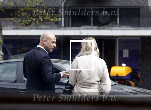Amsterdam 15 april 2022
Rechtszaak Yvonne Coldeweijer vs Samantha Steenwijk in rechtbank Amsterdam . Yvonne met haar advocaat Allon Kijl
