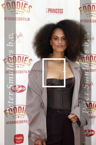 Amsterdam 10 mei 2022
Premiere Foodies in Tuschinski met oa Ilse warringa Holly Brood Sanne Langelaar Sanne Vogel Sinan Eroglu Quiah Shilue Roue Verveer en Johanna Hagen. Ziarah Janssen