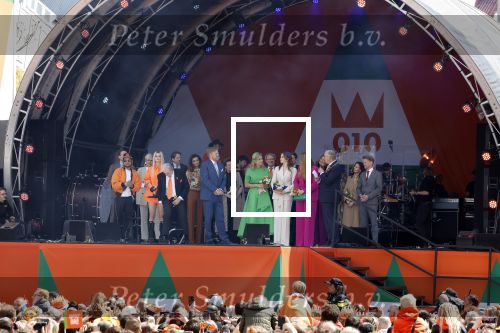 Rotterdam 27 april 2023
Koningsdag 2023 in Rotterdam met aanwezig Koning Willem Alexander, KoninginMaxima ,Prinses Amalia, Prinses Ariane ,Prins Constantijn ,Prinses Laurentien ,Prins Maurits ,Prinses Marilene ,Prins Bernhard ,Prinses Annette ,Prins Floris ,Prinses Aimee ,Prins Pieter Christiaan, en Prinses Anita .
Burgemeester Aboutaleb is de gastheer.
