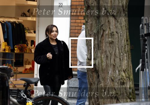 Amsterdam 5 mei 2023
Amandag Balk en haar vriend Ed den Hollander op straat in Amsterdam zuid. Ed rijdt in een prachtige Rolls Royce.