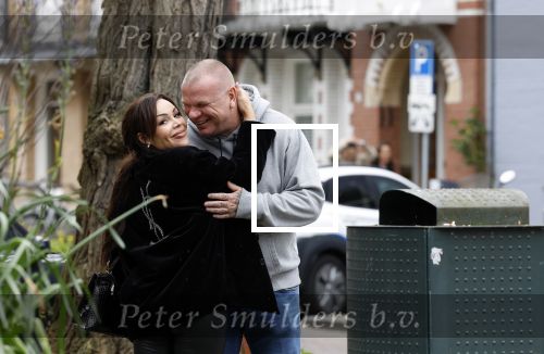 Amsterdam 5 mei 2023
Amandag Balk en haar vriend Ed den Hollander op straat in Amsterdam zuid. Ed rijdt in een prachtige Rolls Royce.