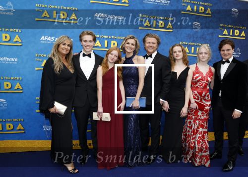 Scheveningen 23 april 2023
Premiere AIDA in het circustheater in Scheveningen .
Bastiaan Ragas en Tooske Ragas kwamen met hun kinderen en met ex partner Laura Vlasblom