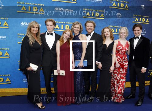 Scheveningen 23 april 2023
Premiere AIDA in het circustheater in Scheveningen .
Bastiaan Ragas en Tooske Ragas kwamen met hun kinderen en met ex partner Laura Vlasblom