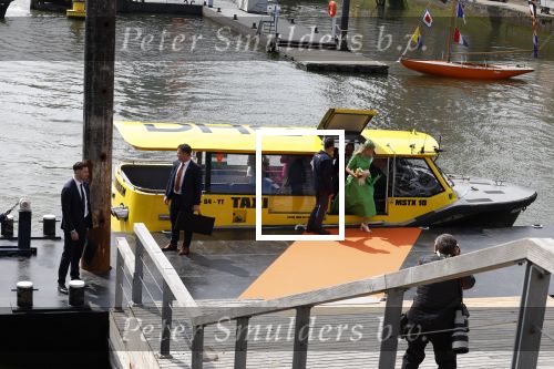 Rotterdam 27 april 2023
Koningsdag 2023 in Rotterdam met aanwezig Koning Willem Alexander, KoninginMaxima ,Prinses Amalia, Prinses Ariane ,Prins Constantijn ,Prinses Laurentien ,Prins Maurits ,Prinses Marilene ,Prins Bernhard ,Prinses Annette ,Prins Floris ,Prinses Aimee ,Prins Pieter Christiaan, en Prinses Anita .
Burgemeester Aboutaleb is de gastheer. Beveiliging
