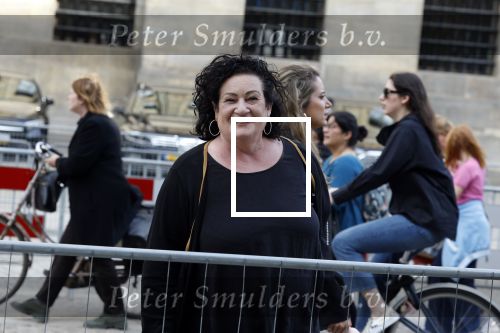Amsterdam 4 mei 2023
Dodenherdenking 2023 op de dam . Caroline v d Plas op weg naar de dodenherdenking.