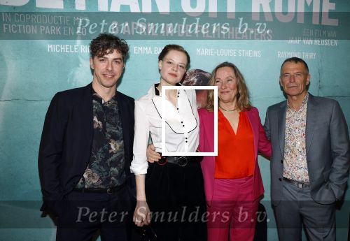 Amsterdam 27 maart 2023
Premiere Man uit Rome in EYE.
Cast Michelle Riondino, Emma Bading, Marie Louise Stheins en Raymond Thiry