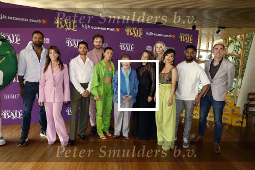 Amsterdam 26 april 2023
Presentatie cast verliefd op Bali in hotel Jakarta. De cast bestaat uit Edwin Jonker, Nadja Hupscher, Mingus Dagelet, Tara Hetharia, Jim Bakkum, Wieteke van Dort, Juultje Tieleman, Anouk Maas, Bibi Breijman en Urvin Monte . Johan Nijenhuis is de producent van de film.