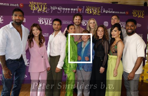 Amsterdam 26 april 2023
Presentatie cast verliefd op Bali in hotel Jakarta. De cast bestaat uit Edwin Jonker, Nadja Hupscher, Mingus Dagelet, Tara Hetharia, Jim Bakkum, Wieteke van Dort, Juultje Tieleman, Anouk Maas, Bibi Breijman en Urvin Monte . Johan Nijenhuis is de producent van de film.
