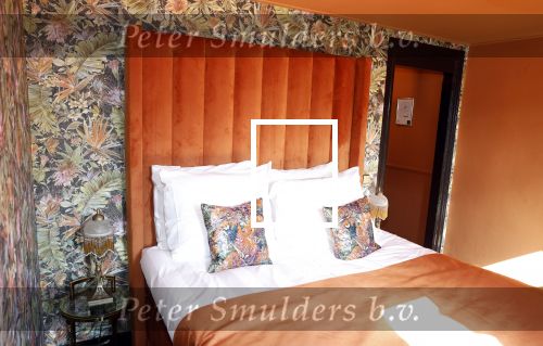 Noordwijk 17 mei 2023
Opening pension Code Rose van Martien Meiland en Erica Meiland . Ook Montana Maxime en Leroy Molkenboer zijn aanwezig Dochter Claire doet de openingshandeling.