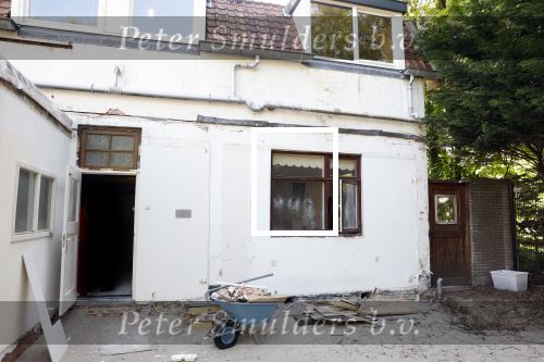 Noordwijk 17 mei 2023
Opening pension Code Rose van Martien Meiland en Erica Meiland . Ook Montana Maxime en Leroy Molkenboer zijn aanwezig Dochter Claire doet de openingshandeling.
Code Rose oude situatie