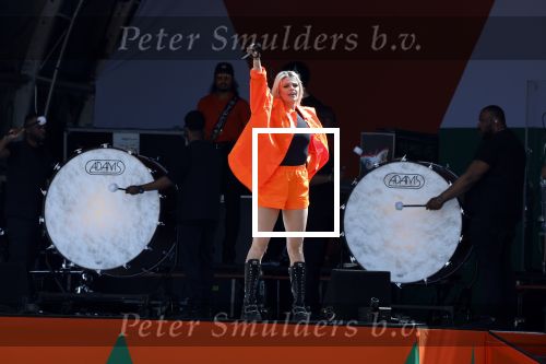 Rotterdam 27 april 2023
Koningsdag 2023 in Rotterdam met aanwezig Koning Willem Alexander, KoninginMaxima ,Prinses Amalia, Prinses Ariane ,Prins Constantijn ,Prinses Laurentien ,Prins Maurits ,Prinses Marilene ,Prins Bernhard ,Prinses Annette ,Prins Floris ,Prinses Aimee ,Prins Pieter Christiaan, en Prinses Anita .
Burgemeester Aboutaleb is de gastheer. Optreden van Lee Towers Davina Michelle en Ronnie Flex.