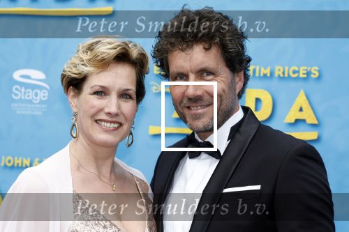 Scheveningen 23 april 2023
Premiere AIDA in het circustheater in Scheveningen .
Dennis Wilt met zijn  vriendin