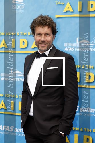 Scheveningen 23 april 2023
Premiere AIDA in het circustheater in Scheveningen .
Dennis Wilt met zijn  vriendin