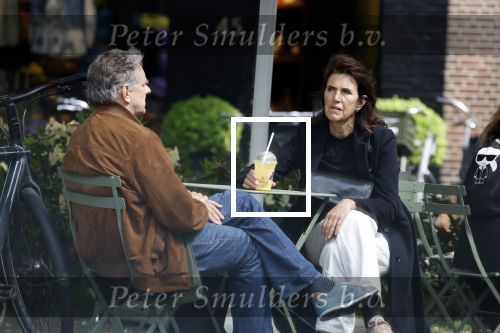 Amsterdam 12 mei 2023
Dick Maas en zijn vrouw Esme Lammers doen terrasje in Amsterdam zuid.