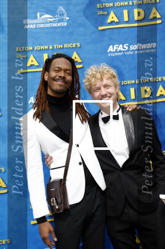 Scheveningen 23 april 2023
Premiere AIDA in het circustheater in Scheveningen .
Jeangu Macrooy met partner