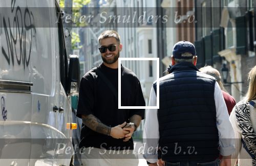 Amsterdam 13 mei 2023
Donny Roelvink met zijn nieuwe vriendin in het centrum van Amsterdam.
