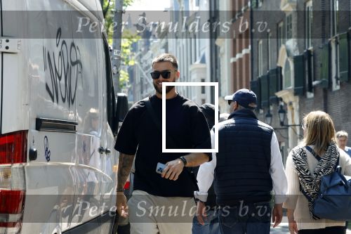 Amsterdam 13 mei 2023
Donny Roelvink met zijn nieuwe vriendin in het centrum van Amsterdam.