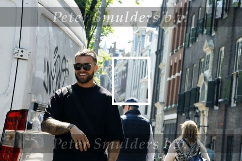 Amsterdam 13 mei 2023
Donny Roelvink met zijn nieuwe vriendin in het centrum van Amsterdam.