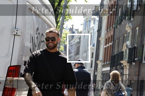 Amsterdam 13 mei 2023
Donny Roelvink met zijn nieuwe vriendin in het centrum van Amsterdam.