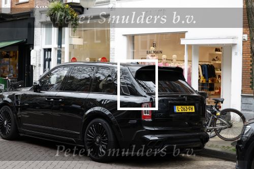 Amsterdam 5 mei 2023
Amandag Balk en haar vriend Ed den Hollander op straat in Amsterdam zuid. Ed rijdt in een prachtige Rolls Royce.