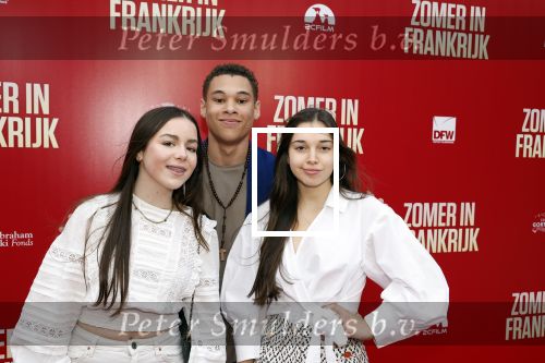 Amsterdam 24 april 2023
Premiere Zomer in Frankrijk in het ketelhuis met in de hoofdrollen oa Jasmine Sendar , Jan Kooijman , Fockeline Ouwerkerk Tjebbo Gerritsma en Marc de Cloe .
Eliyha Altena  Lieve van Leeuwen en  Wendy Ruijfrok