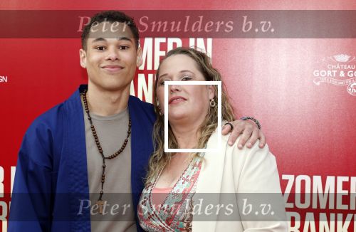 Amsterdam 24 april 2023
Premiere Zomer in Frankrijk in het ketelhuis met in de hoofdrollen oa Jasmine Sendar , Jan Kooijman , Fockeline Ouwerkerk Tjebbo Gerritsma en Marc de Cloe .
Eliyha Altena met moeder en familie