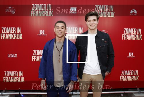 Amsterdam 24 april 2023
Premiere Zomer in Frankrijk in het ketelhuis met in de hoofdrollen oa Jasmine Sendar , Jan Kooijman , Fockeline Ouwerkerk Tjebbo Gerritsma en Marc de Cloe .
Eliyha Altena met moeder en familie