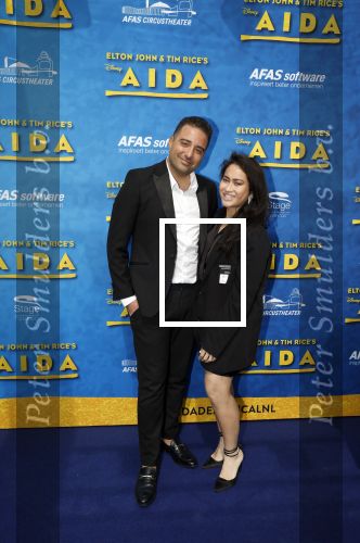 Scheveningen 23 april 2023
Premiere AIDA in het circustheater in Scheveningen .
Fawrynotsawry met een vriendin