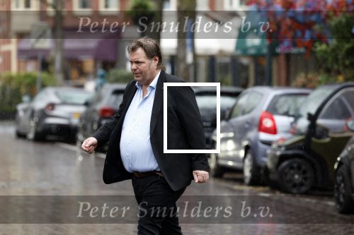 Amsterdam 5 mei 2023
Frank Evenblij met zijn vriendin aan het winkelen in Amsterdam zuid