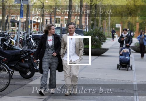 Amsterdam 24 april 2023
Premiere Zomer in Frankrijk in het ketelhuis met in de hoofdrollen oa Jasmine Sendar , Jan Kooijman , Fockeline Ouwerkerk Tjebbo Gerritsma en Marc de Cloe .
Frederik Brom met partner Nienke Romer