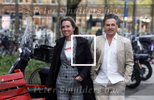 Amsterdam 24 april 2023
Premiere Zomer in Frankrijk in het ketelhuis met in de hoofdrollen oa Jasmine Sendar , Jan Kooijman , Fockeline Ouwerkerk Tjebbo Gerritsma en Marc de Cloe .
Frederik Brom met partner Nienke Romer