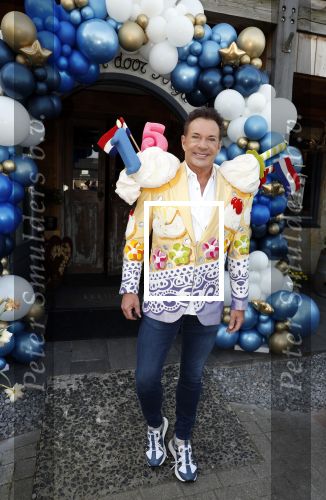 Noorden  30 april 2023
Gerard Joling viert zijn 63e verjaardag.