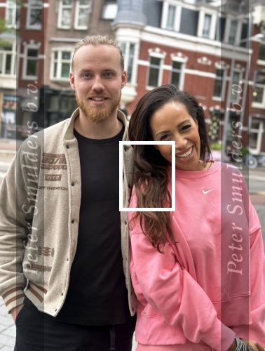 Amsterdam 15 mei 2023
Glennis Grace met haar nieuwe vriend Boyd in Amsterdam zuid.
Foto\'s met Iphone 14 Max Pro