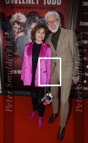 Amsterdam 21 april 2023
Premiere Sweeney Todd in het DeLaMar theater geproduceerd door Medialane.
Henriette Tol met partner